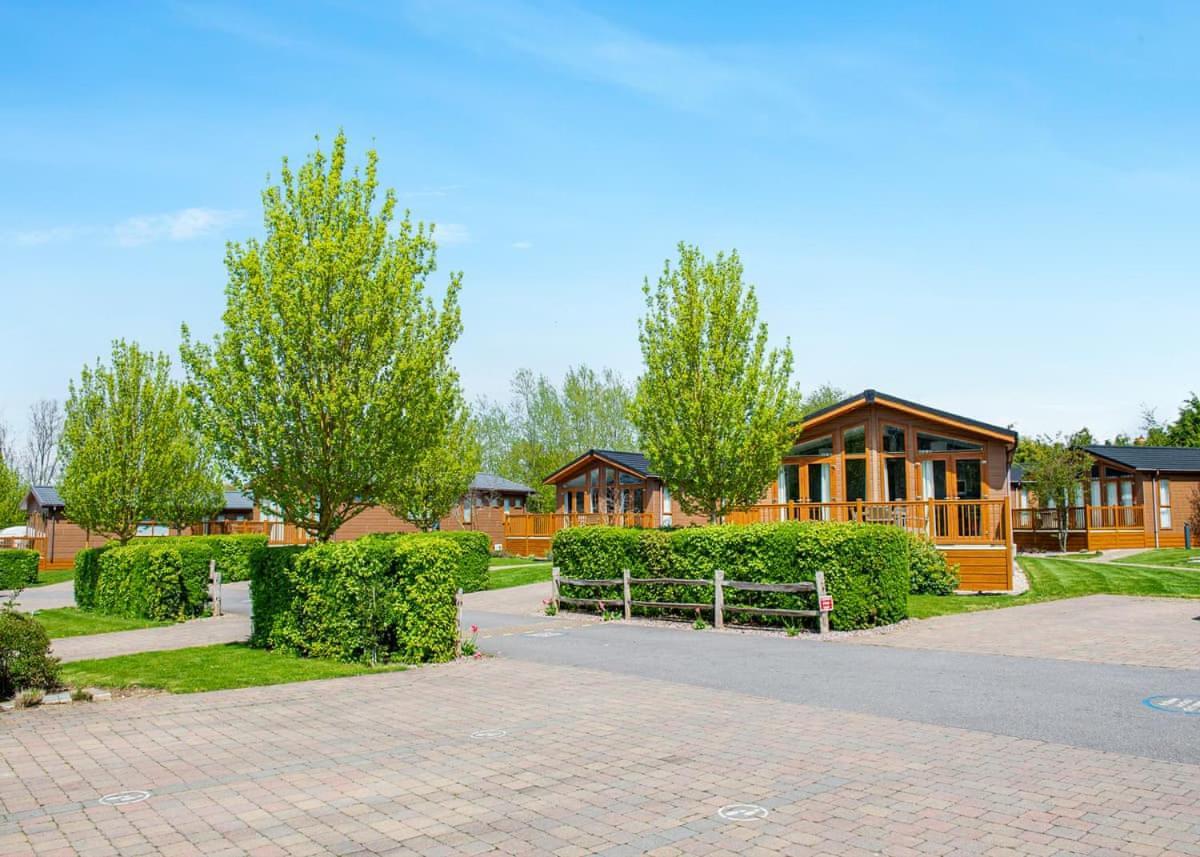 Canterbury Reach Lodge Retreat Petham Exterior foto