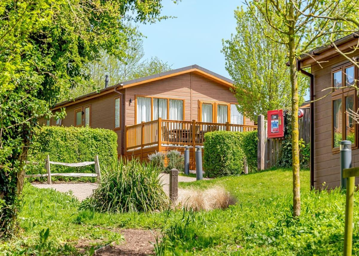 Canterbury Reach Lodge Retreat Petham Exterior foto