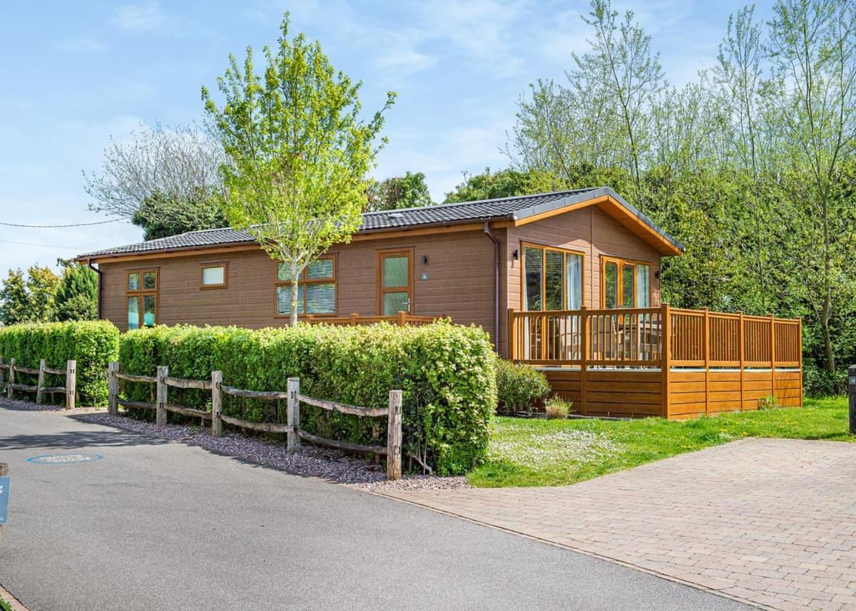 Canterbury Reach Lodge Retreat Petham Exterior foto